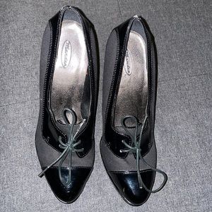 Mandee women shoes size 9